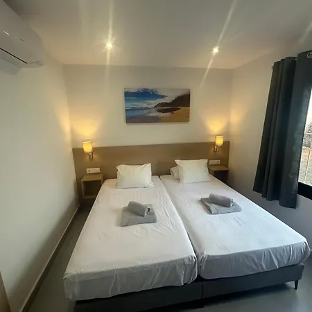 Apartamento Stunning 2 Bedroom Seafront *